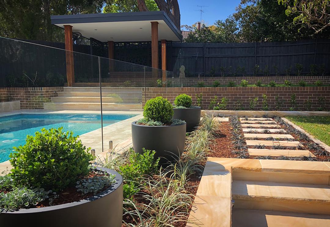 43111058_1963316023729467_78757210443743232_o